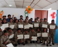 Los egresados representan el primer grupo en graduarse bajo la administración de la empresa APC