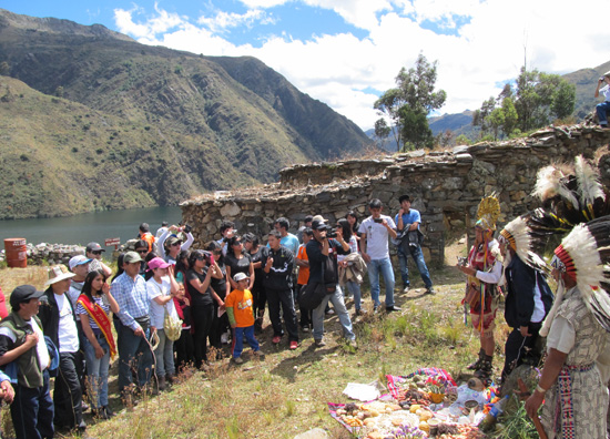 20140818_turistas_conchucos1