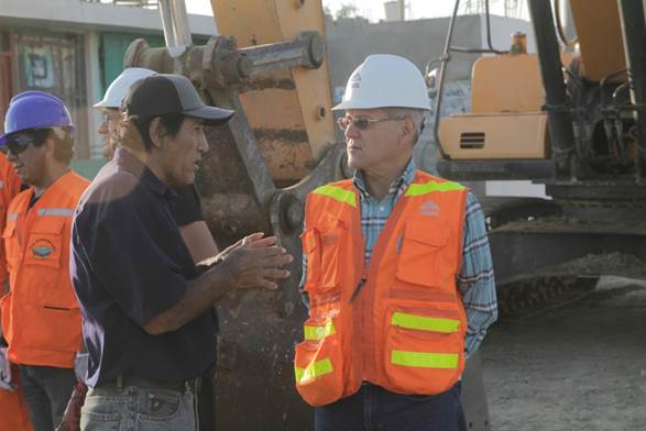 Antamina supervisa nuevas pistas y veredas