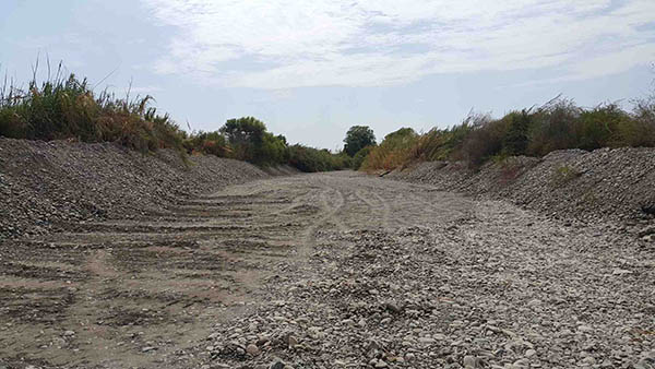 Limpieza del río para prevención de la llegada de "El Niño".