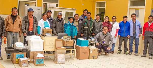 Antamina dona equipos de laboratorio - Huari