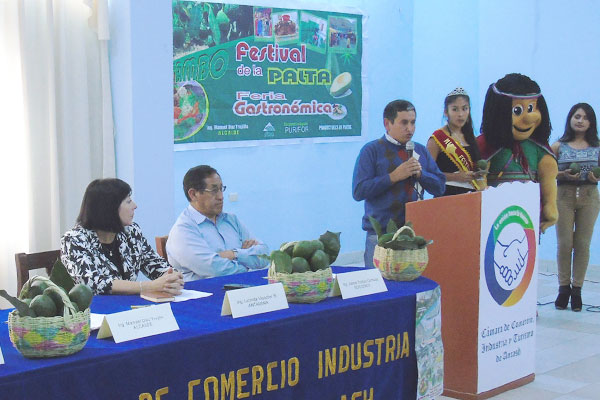 festival-paltas-chasquitambo En la conferencia de prensa se extendió invitación a toda la población al IX Festival de la Palta y III Festival Gastronómico de Chasquitambo.