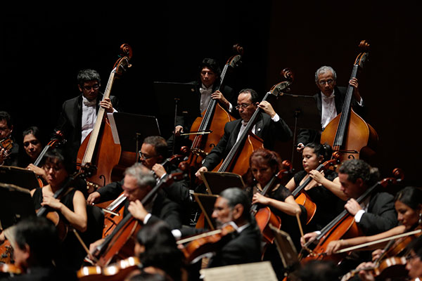 sinfonica-huaraz2 En el Centro Cultural de la municipalidad provincial de Huaraz tocó la Orquesta Sinfónica Nacional.
