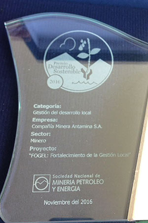 premio-snmpe-antamina-fogel Premio Desarrollo Sostenible 2016 por el Proyecto FOGEL.