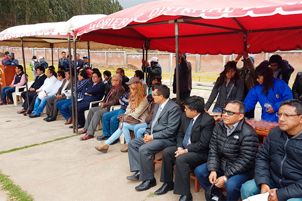 Ceremonia de colocación de primera piedra del local provisional del COAR en Cátac