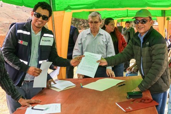 Obras por impuestos para hospital de Llata.