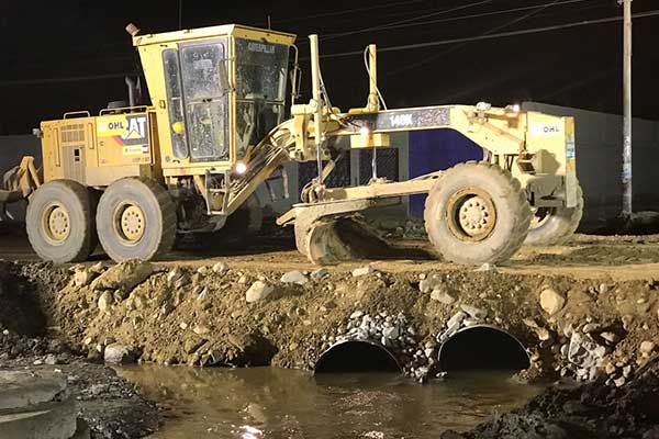 Una Sola Fuerza: alcantarillas colocada en el sector Pacaicito para acelerar acelerar la evacuación de las aguas estancadas 