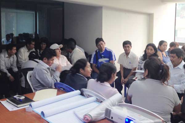 stión Social: Mesa de Educación de Colquioc viene trabajando el Proyecto Educativo Local con 70 docentes