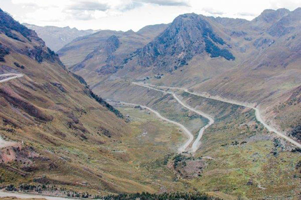 Desarrollo Sostenible en el Perú: Las obras de asfaltado total de la carretera estarán listas en octubre de 2018. 