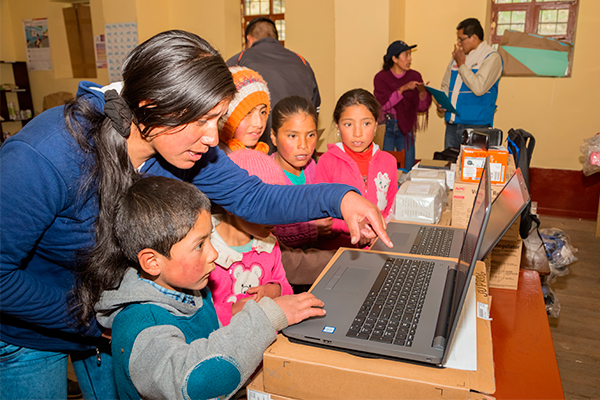 Responsabilidad Social: Colegios ganadores del concurso de innovación reciben equipamiento en San Marcos