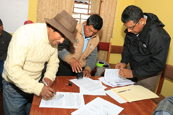 Obras por Impuestos: Sistema de riego beneficiará a 227 familias en en Llacuash y 120 familias de Ututupampa