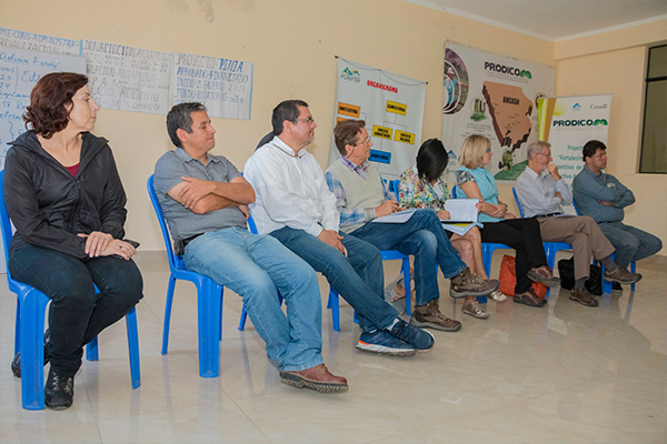 Desarrollo productivo: representantes de la embajada canadiense conocieron los avances del programa PRODICOM.