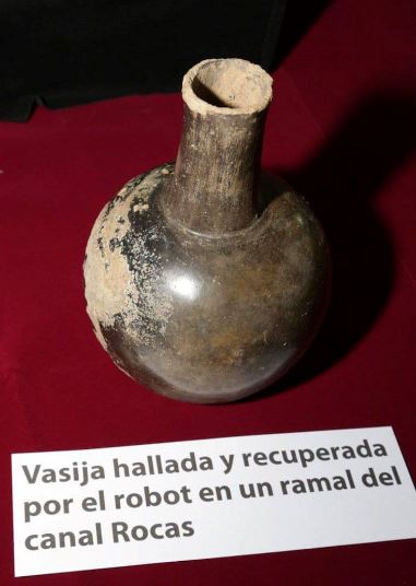 Nuevo hallazgo en Chavín: descubren tres galerías, entierros humanos y cerámicas. Pequeños robots con microcámaras ayudaron al descubrimiento.