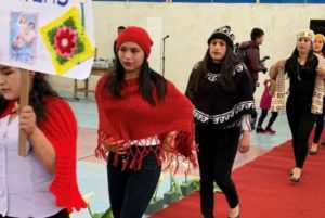 317 artesanas de 18 asociaciones participan del proyecto Konchukos Textil