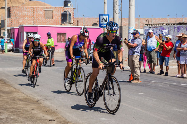 Vibrante Triatlón en el Festival Porteño de Huarmey 2020