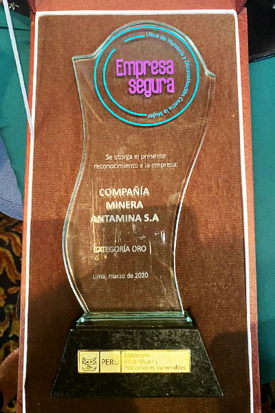 Antamina es la primera minera en el Perú en recibir reconocimiento de Empresa Segura libre de violencia y discriminación hacia la mujer