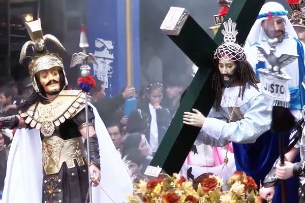 Semana Santa huaracina