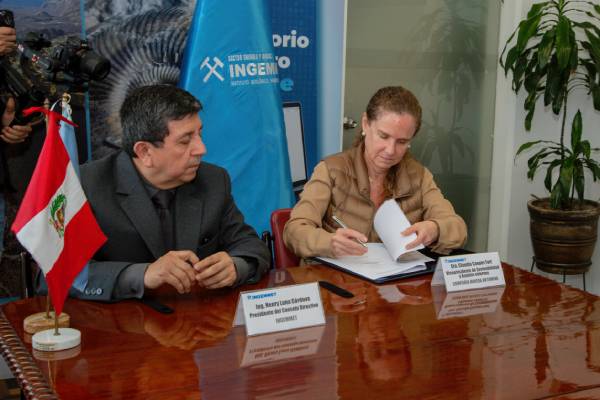 Firma de convenio para proteger el monumento de Chavín de Huántar