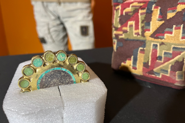 Tumba Wari en el Castillo de Huarmey: otro de los hallazgos fue joyeriía fabricada por artesanos del Imperio Wari.