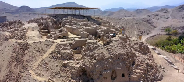 Tumba Wari en el Castillo de Huarmey