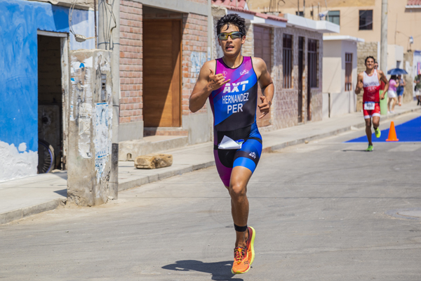 La carrera pedestre forma parte de la Triatlón del Puerto Huarmey.