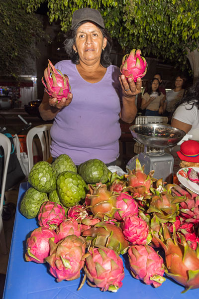 La pitahaya es uno de los productos agrícolas favoritos de los comensales.