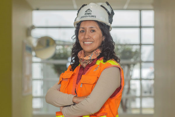 Expresamos nuestro orgullo por el profesionalismo con el que se desempeña nuestra ingeniera ambiental.