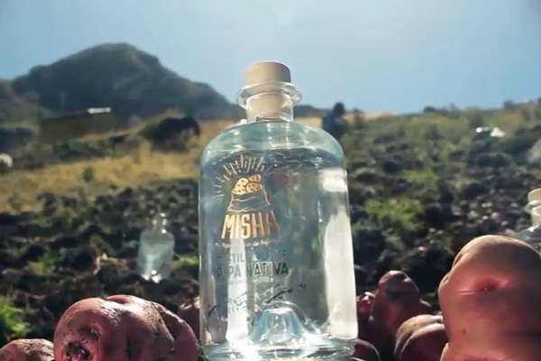 También conocido como vodka de papa, el destilado de papa es el producto estrella de Juprog.