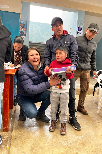Calidad en la educación: Escolar en la ceremonia de entrega de tablets.