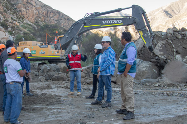 Los trabajos de prevención en el río se ejecutaron con maquinaria pesada.