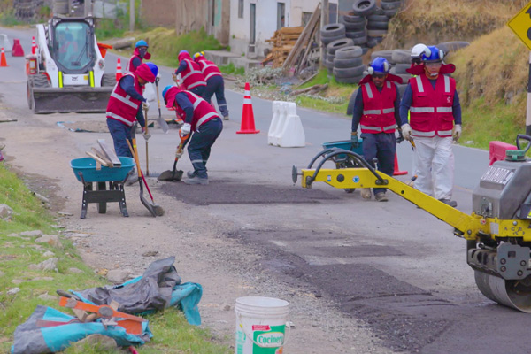 Trabajos de rehabilitación de la carretera Huaraz-Conoocha.