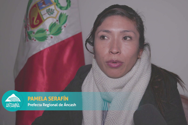 Prefecta Regional de Áncash brindando declaraciones sobre el progreso de las obras.