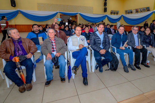 Reunion con diversos miembros