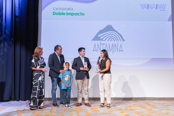 premios Yanapay de Aniquem