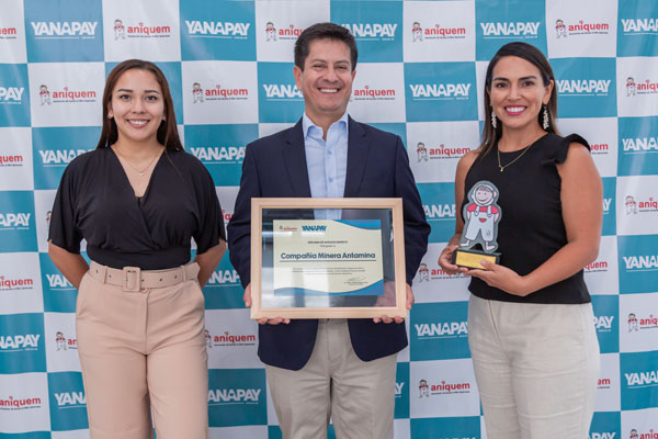 premiacion Yanapay aniquem