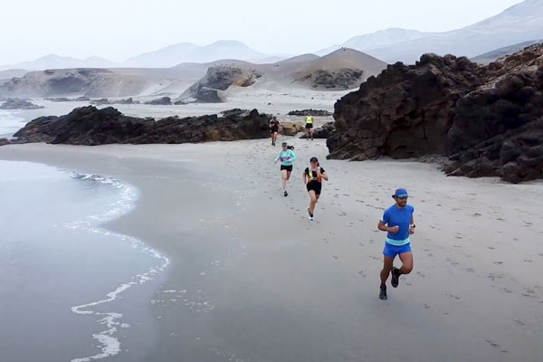 Corredores en playas de Huarmey