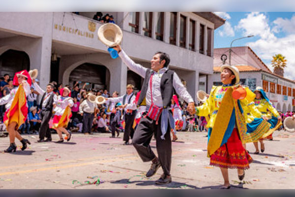 Día Mundial del turismo Día Mundial del turismo: Carnaval Huaracino, la fiesta más importante de la región Áncash.