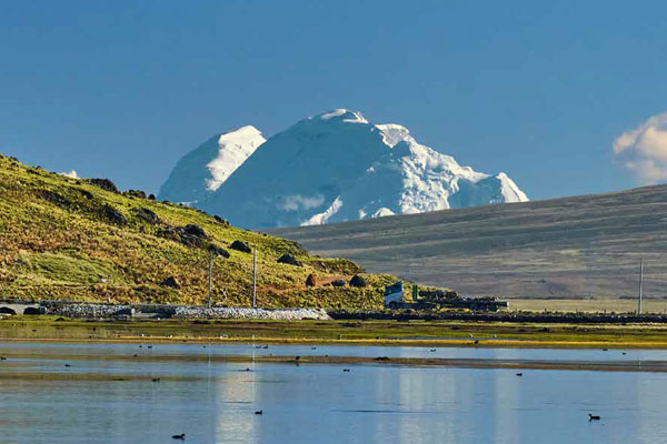 Día Internacional de las Montañas - Nevado Huascarán Día Internacional de las Montañas - Nevado Huascarán