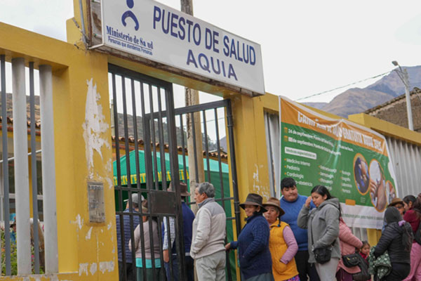 campaña de salud en aquia
