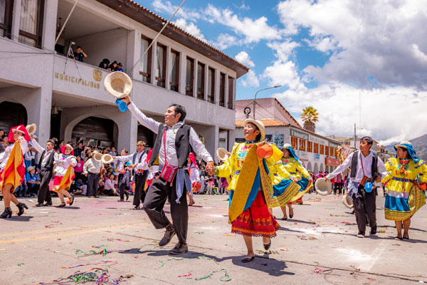 Carnaval huaracino 2026